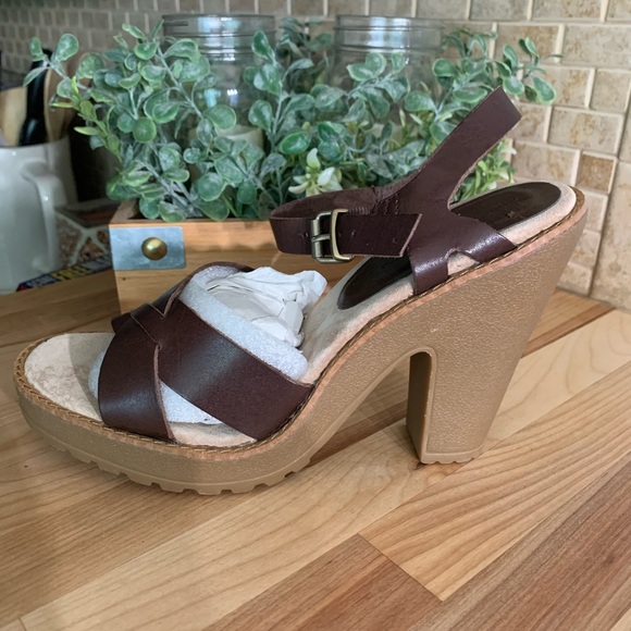 Chinese Laundry Brown Vegan Leather Strap Heeled Sandals New - Picture 4 of 7